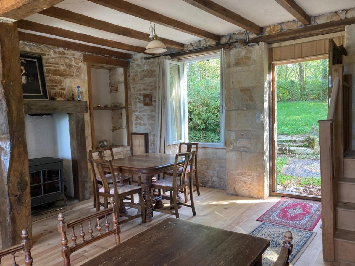 Rustic Cottage With Stunning Swimming Pool Saint-Front  Exteriör bild